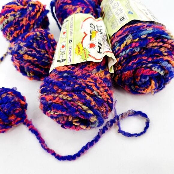 Red Heart Bright and Lofty Yarn Boucle Bulky Total GRAPE CRUSH Purple - Picture 6 of 8